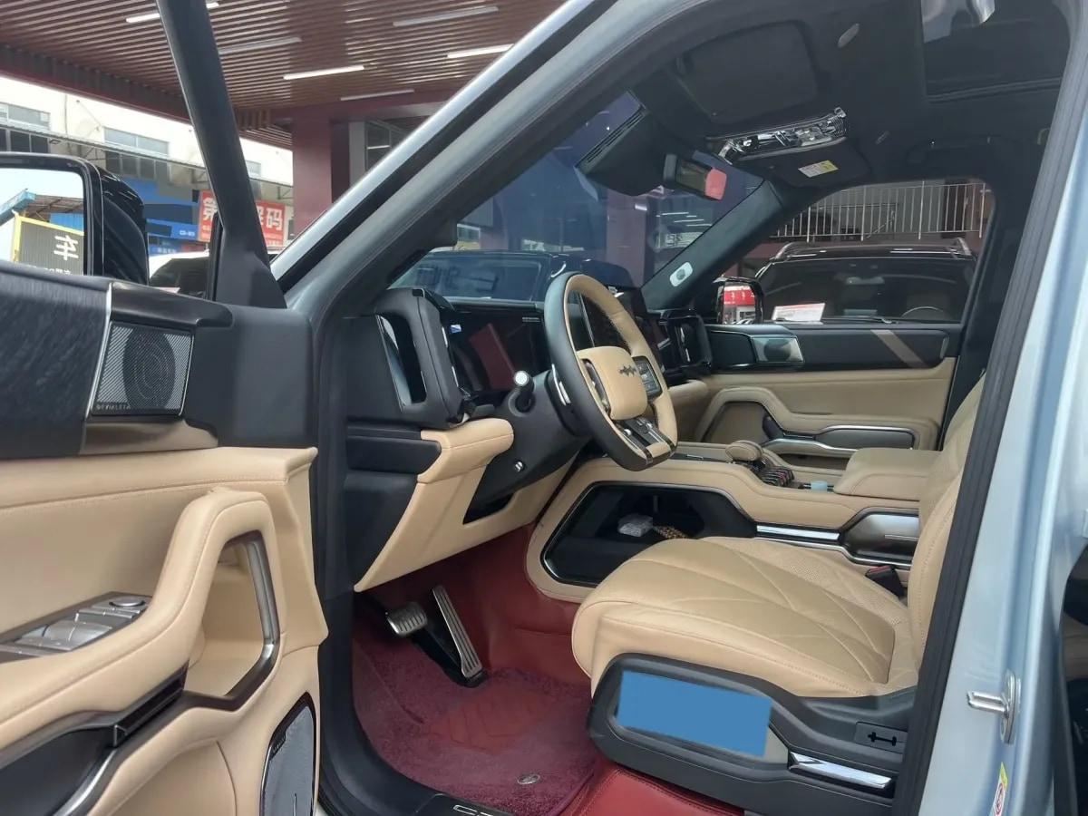 2025 Fang Cheng Bao Bao 8 2.0T 245HP L4 E-CVT PHEV 36.8KWH image 5