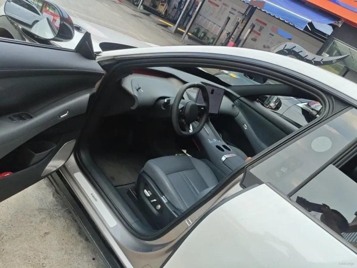 2025 Xiaomi YU7 BEV 96.3KWH 835km image 5