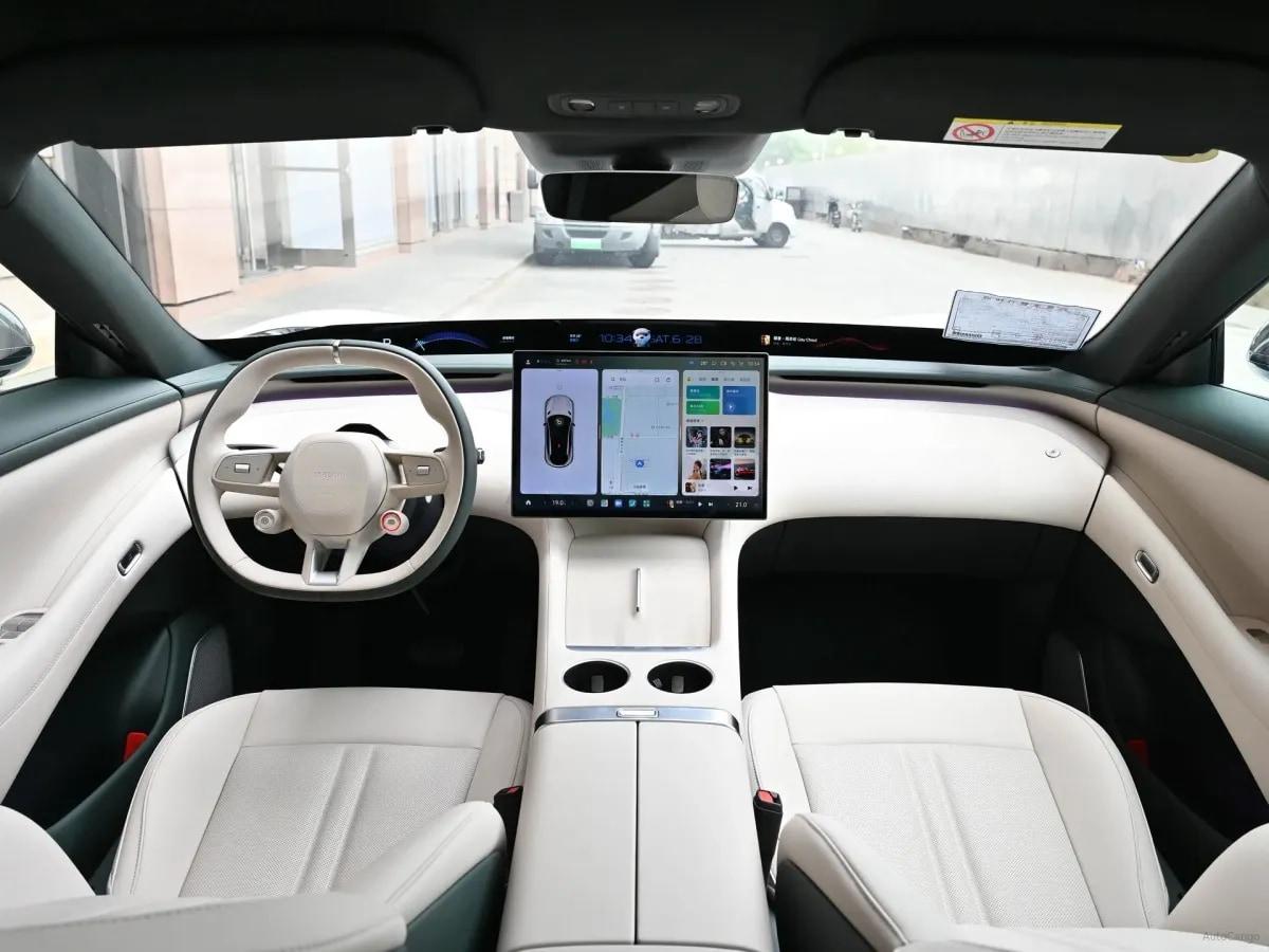 2025 Xiaomi YU7 BEV 96.3KWH 835km image 5