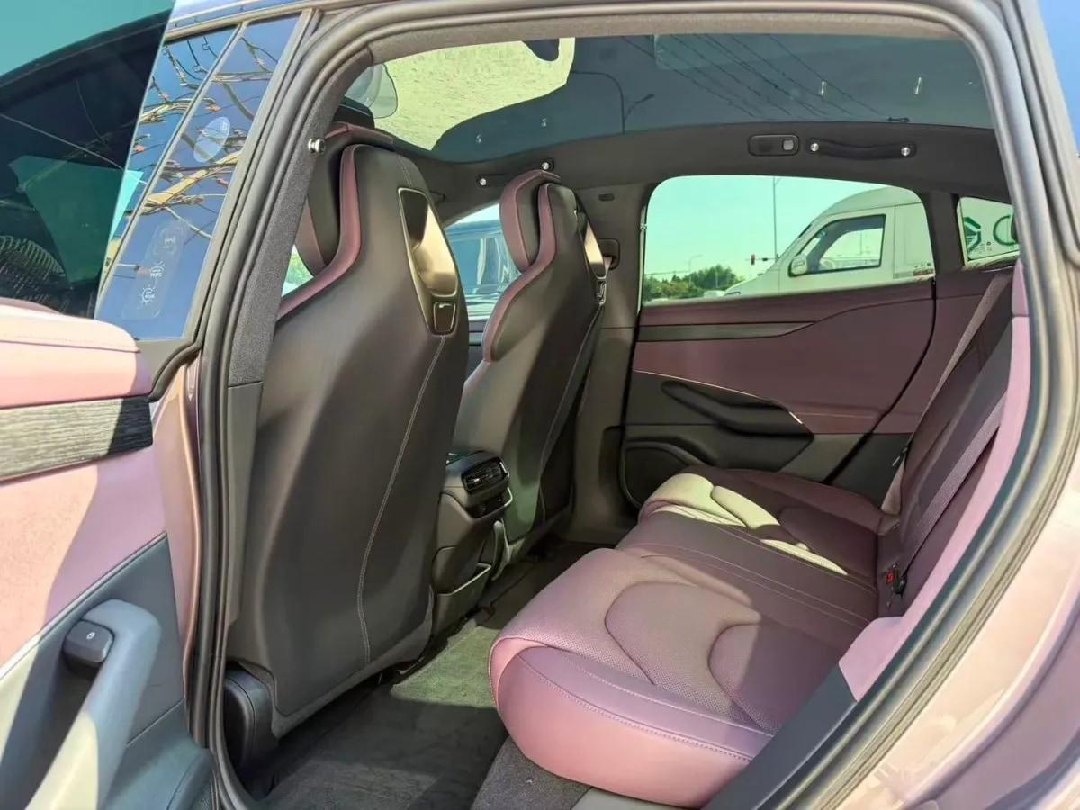 2024 Xiaomi SU7 BEV 94.3KWH 830km image 5