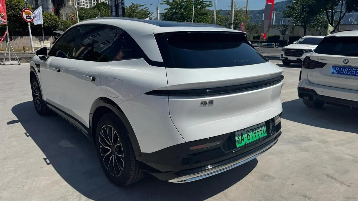 2025 Zeekr 7X BEV 100KWH 705km image 5