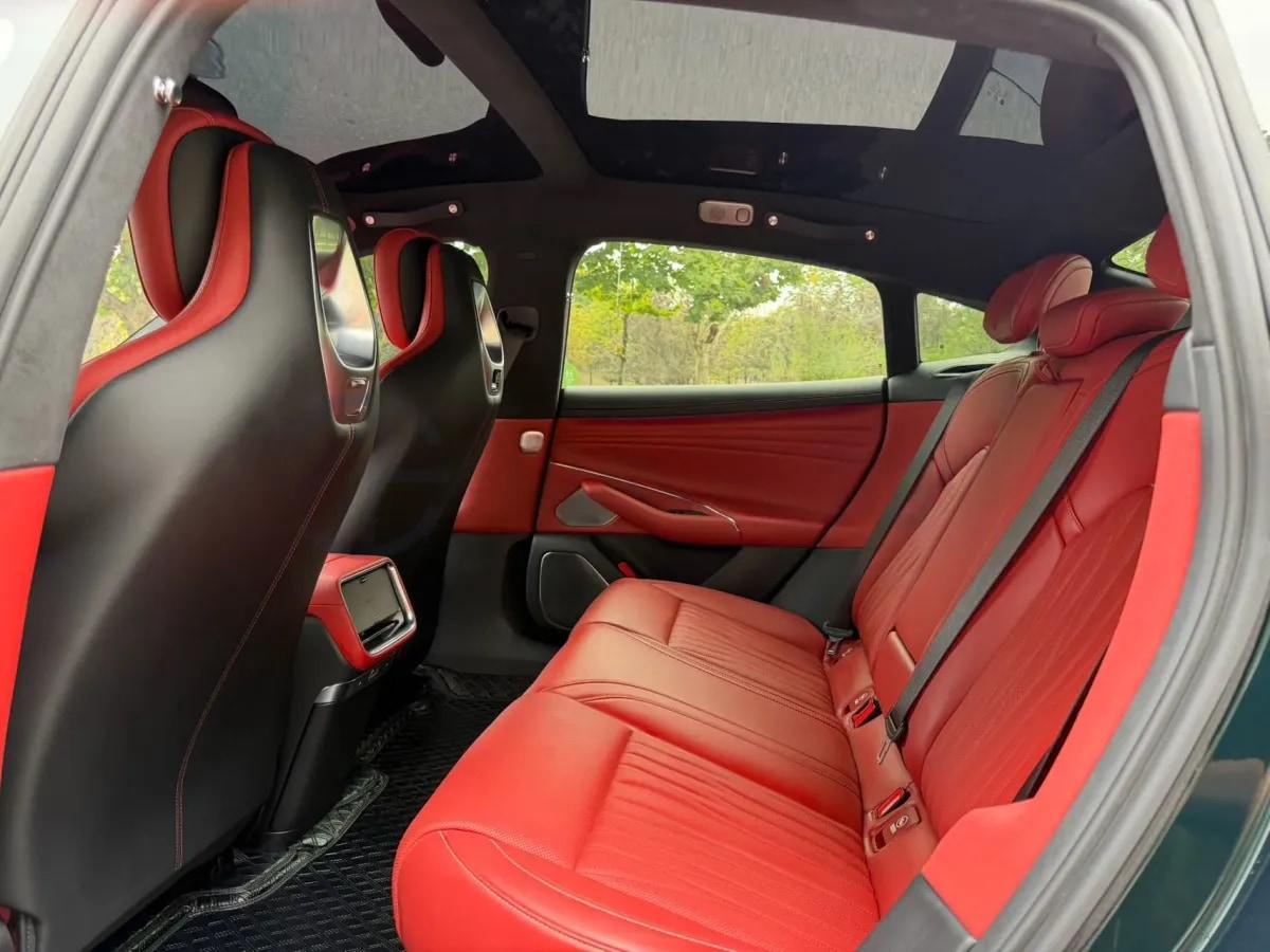 2026 Xiaomi SU7 BEV 101.7KWH 835km image 5