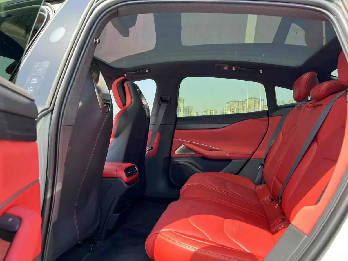 2024 Xiaomi SU7 BEV 73.6KWH image 5