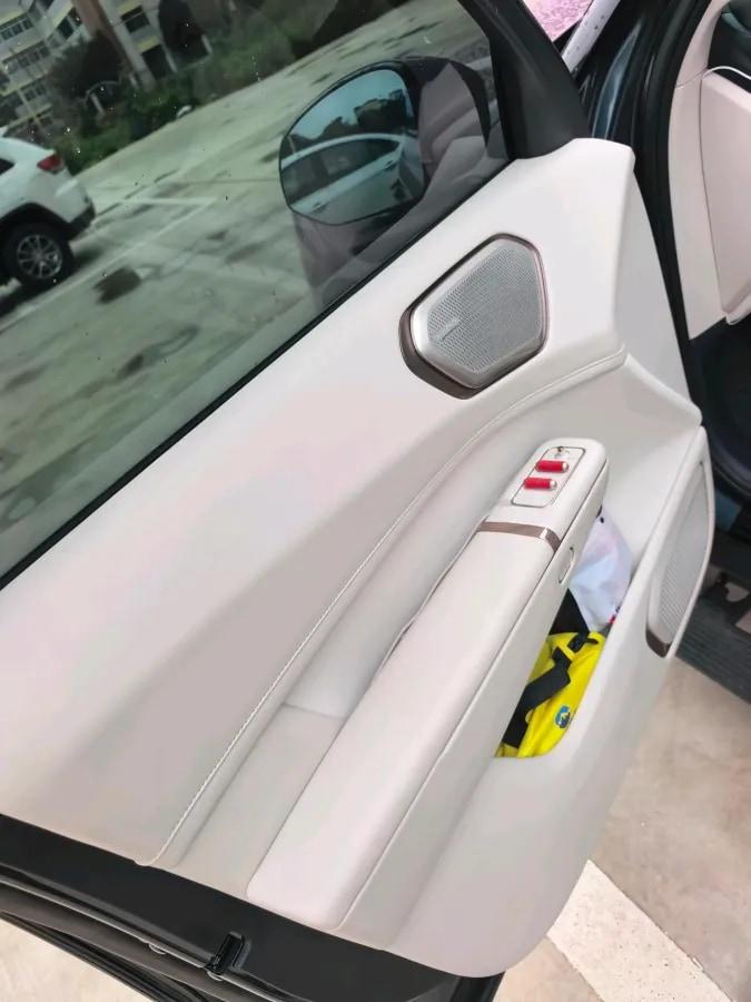 2025 LYNK&CO 900 2.0T 254HP L4 3DHT PHEV 52.38KWH 280km image 5