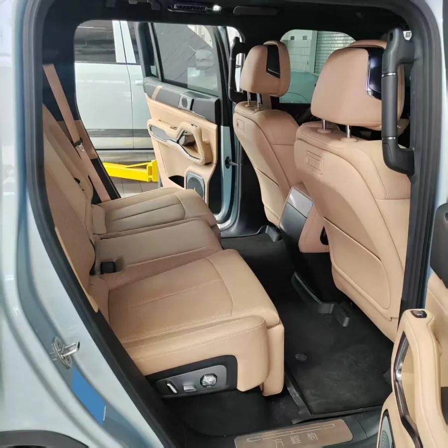2025 Fang Cheng Bao Bao 8 2.0T 245HP L4 E-CVT PHEV 36.8KWH image 5