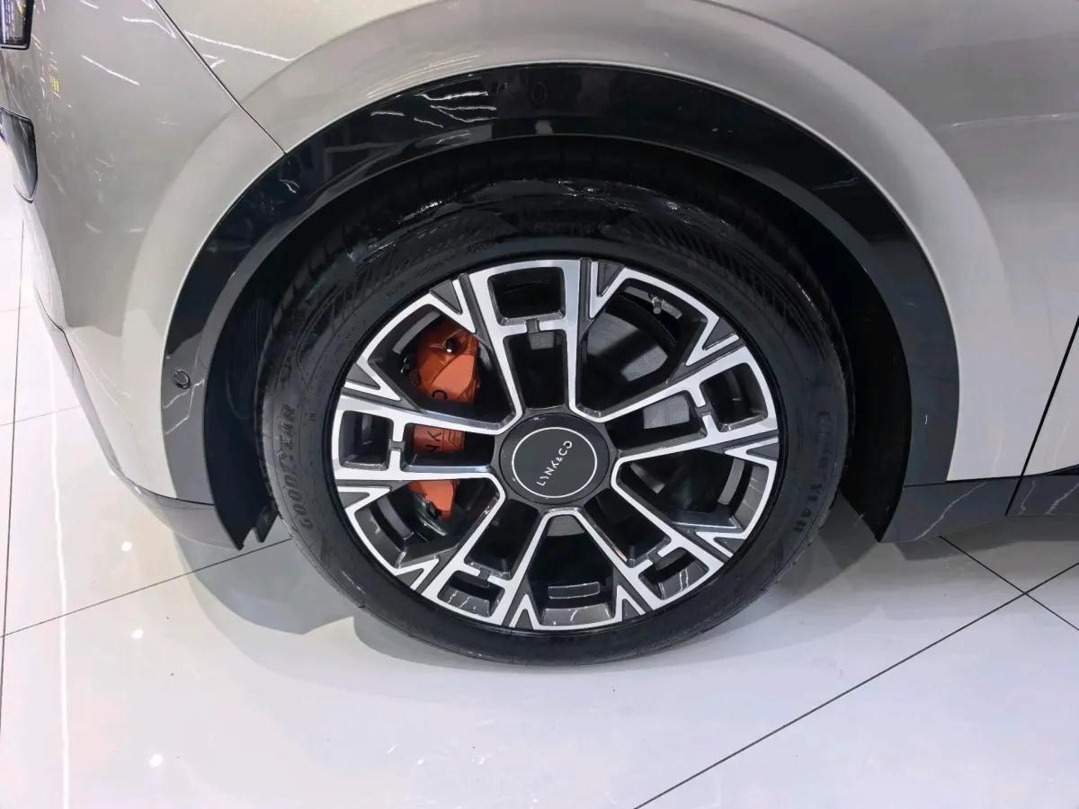 2025 LYNK&CO 900 2.0T 254HP L4 3DHT PHEV 52.38KWH 280km image 5