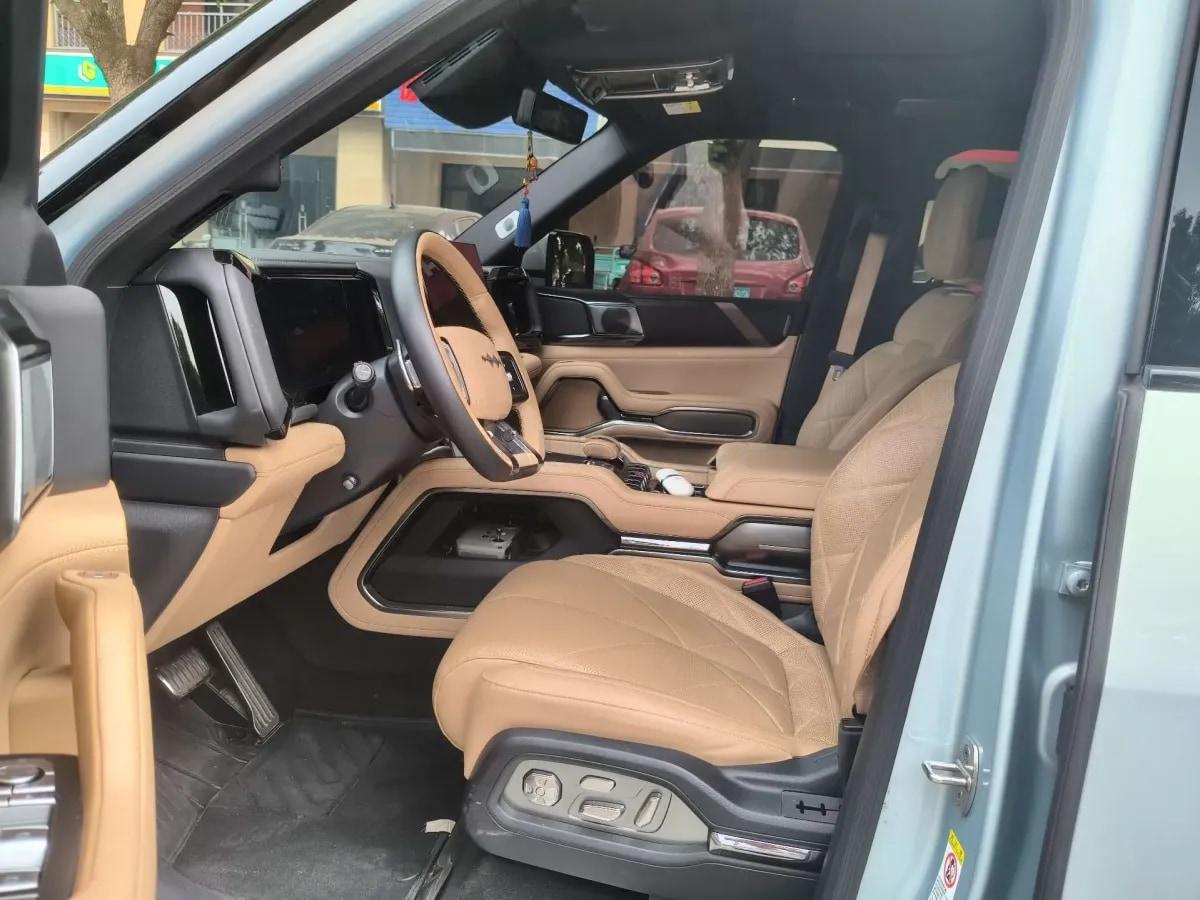 2025 Fang Cheng Bao Bao 8 2.0T 245HP L4 E-CVT PHEV 36.8KWH image 5