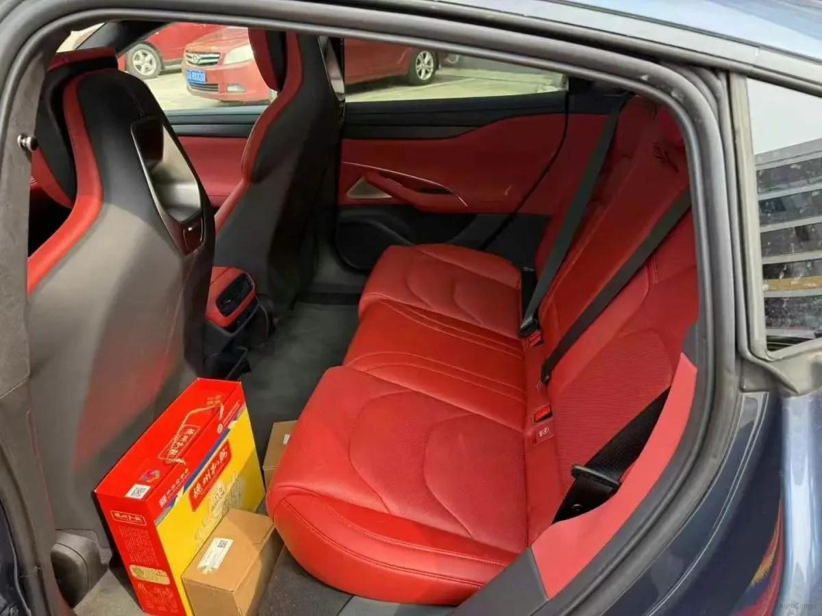 2024 Xiaomi SU7 BEV 94.3KWH image 5