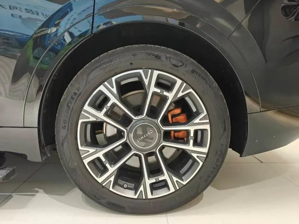2025 LYNK&CO 900 1.5T 190HP L4 3DHT PHEV 44.85KWH 220km image 5