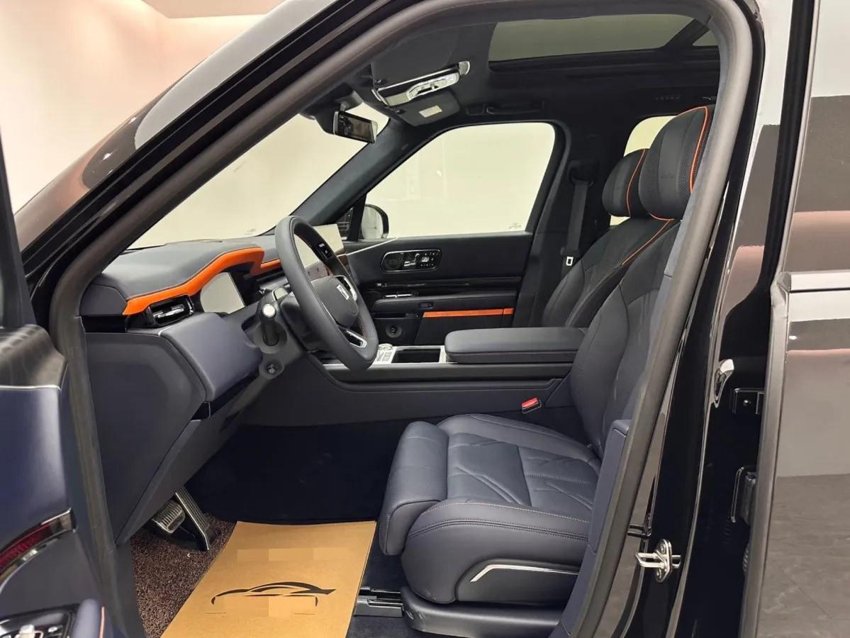 2025 Zeekr 9X 2.0T 279HP L4 1DHT PHEV image 5