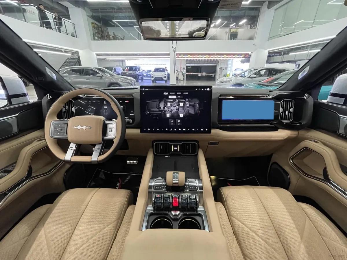 2025 FangChengBao Bao 8 2.0T 245HP L4 E-CVT PHEV 36.8KWH image 5