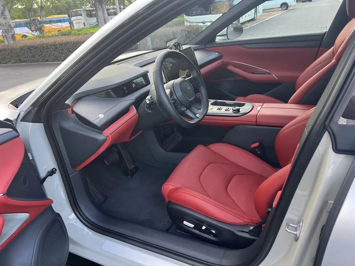 2024 Xiaomi SU7 BEV 73.6KWH image 5