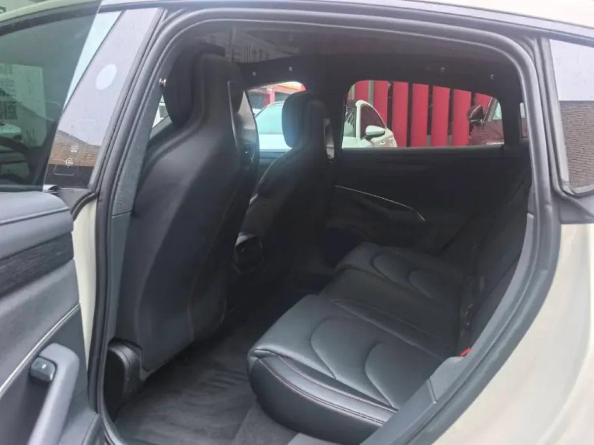2024 Xiaomi SU7 BEV 94.3KWH image 5