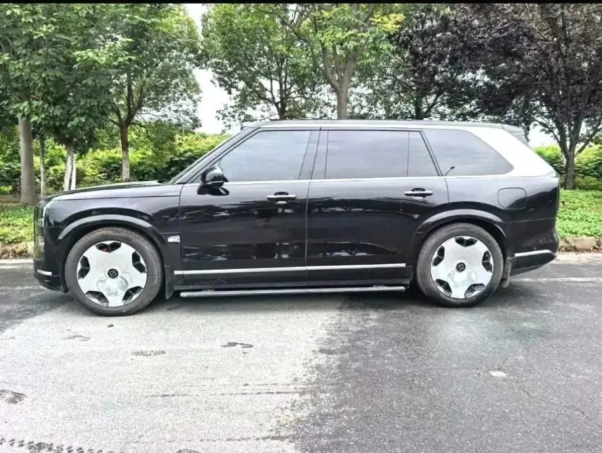 2025 Zeekr 9X 2.0T 279HP L4 1DHT PHEV image 5