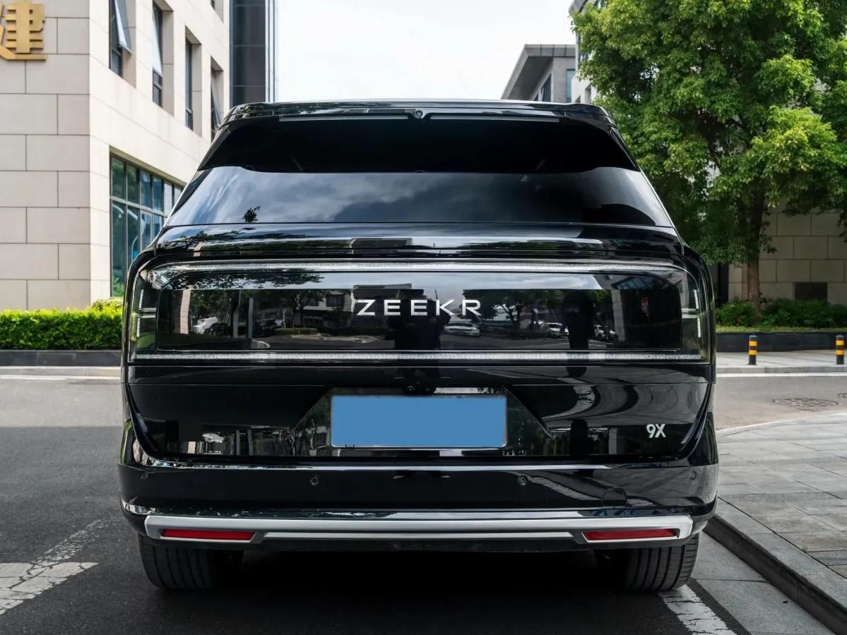 2025 Zeekr 9X 2.0T 279HP L4 1DHT PHEV image 5