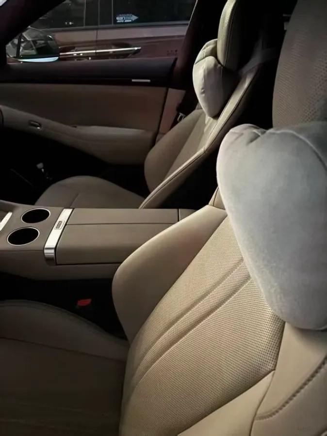 2025 Xiaomi YU7 BEV 101.7KWH image 5