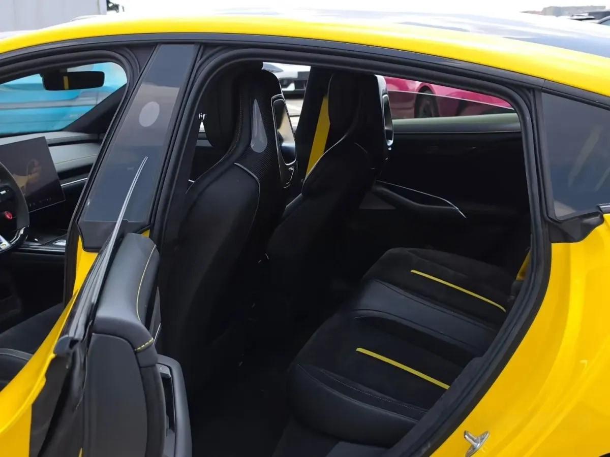 2025 Xiaomi SU7 Ultra BEV 93.7KWH 630km image 5