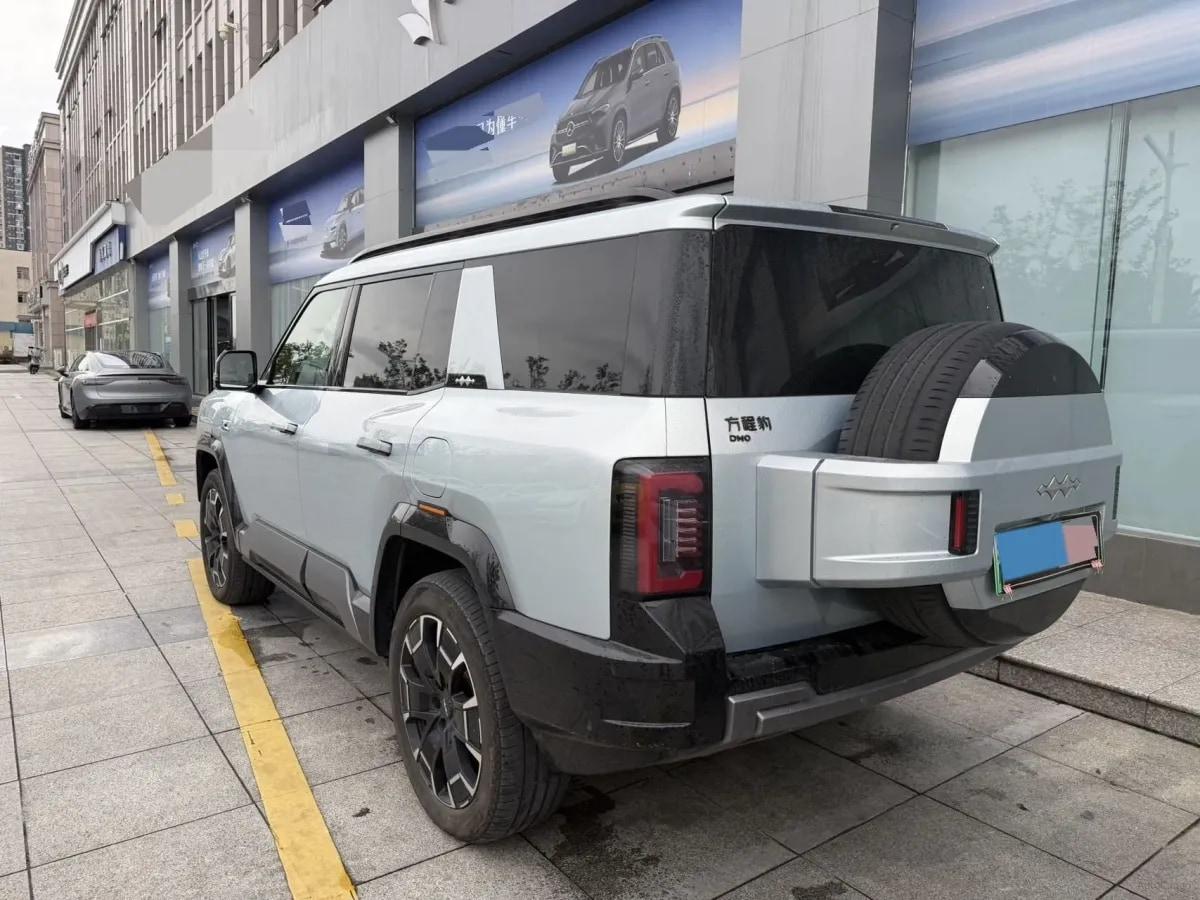 2025 FangChengBao Bao 8 2.0T 245HP L4 E-CVT PHEV 36.8KWH image 5