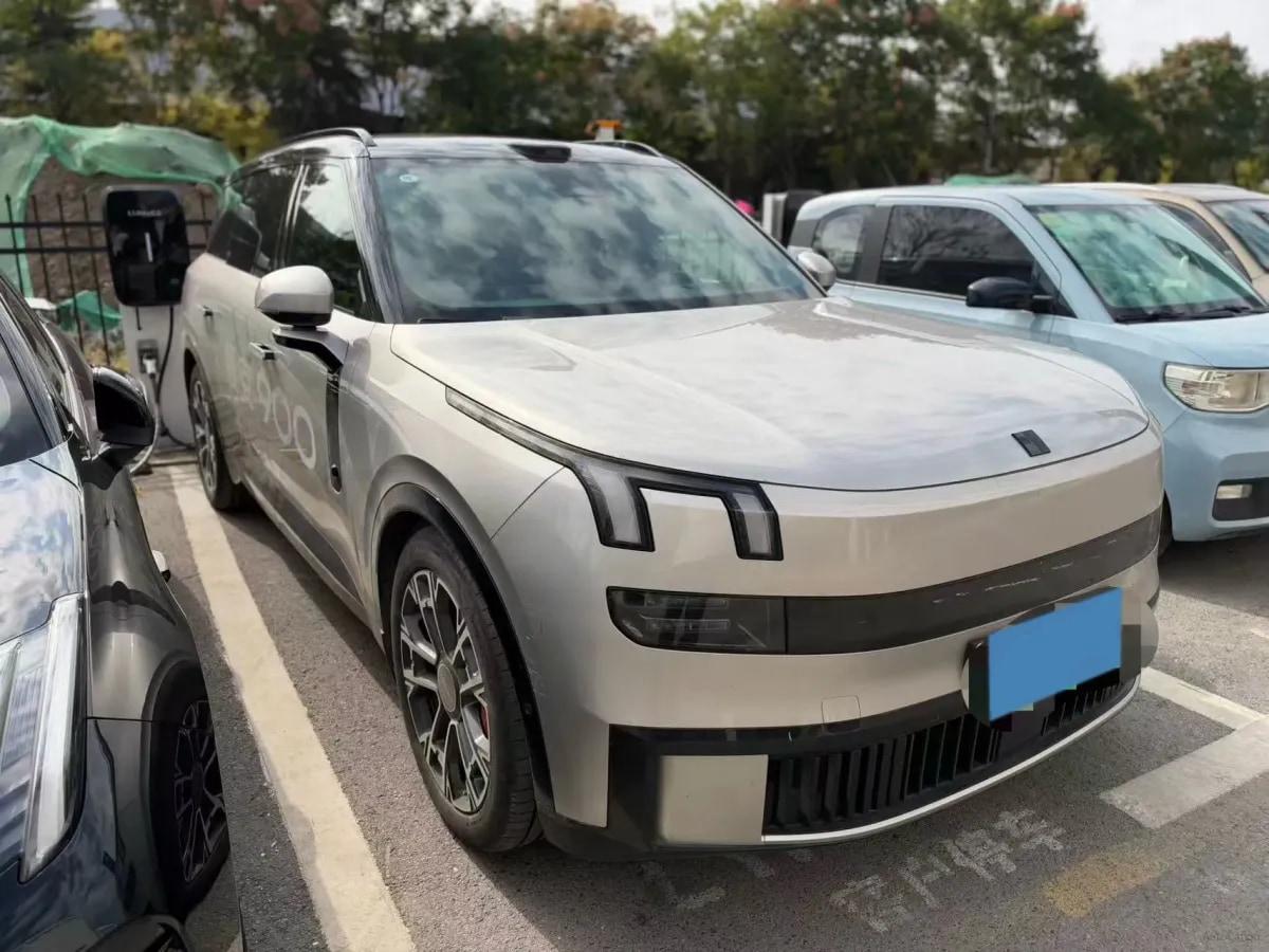 2025 LYNK&CO 900 2.0T 254HP L4 3DHT PHEV 52.38KWH 280km image 5