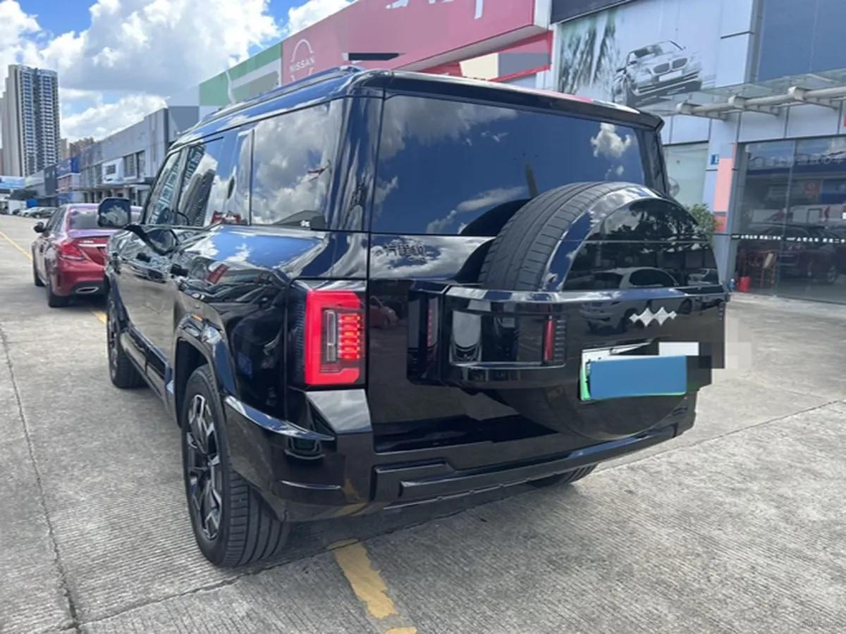 2025 FangChengBao Bao 8 2.0T 245HP L4 E-CVT PHEV 36.8KWH image 5