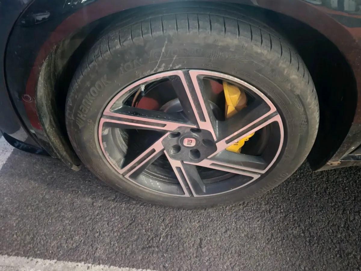 2025 Xiaomi YU7 BEV 96.3KWH 770km image 5