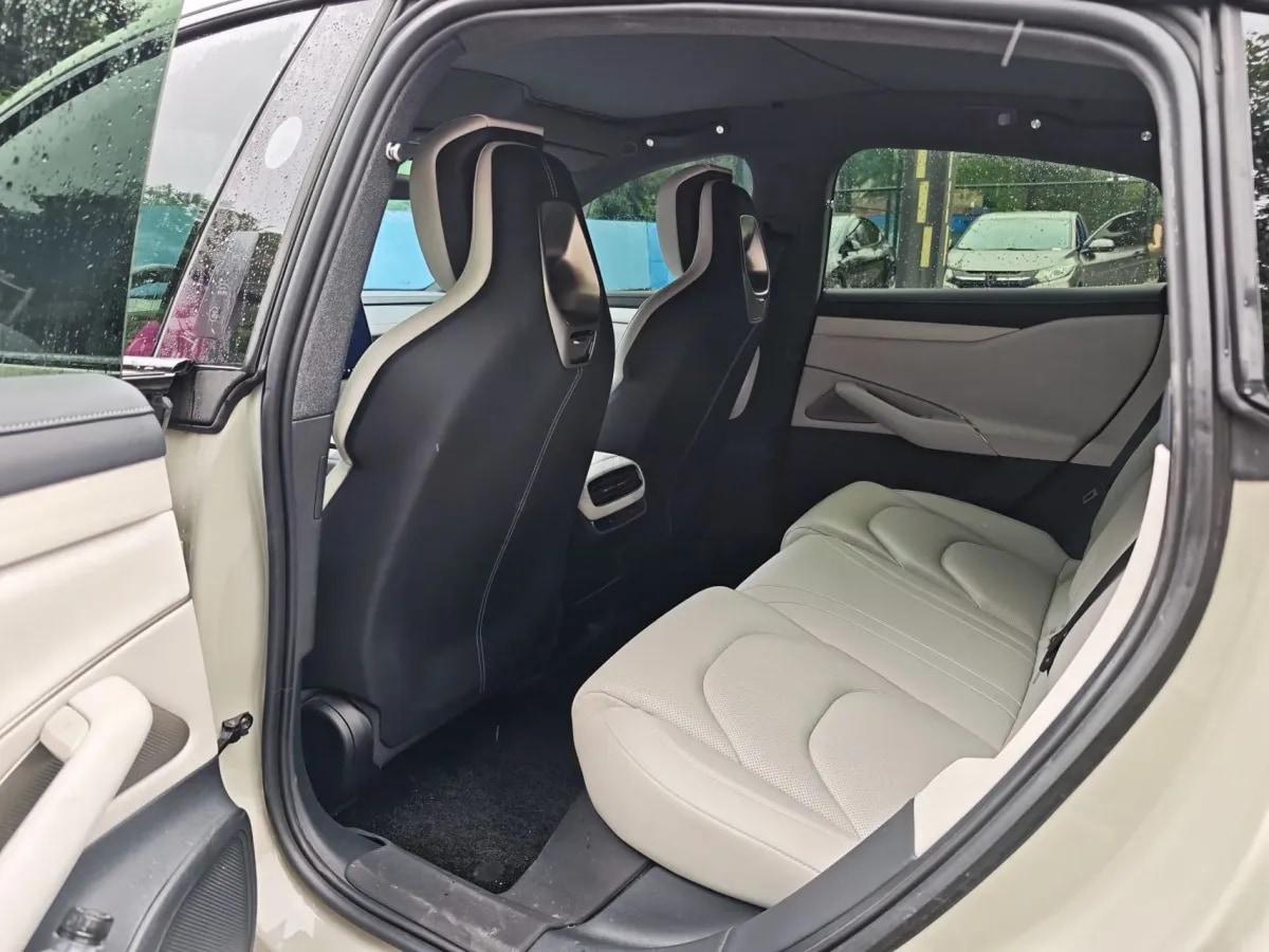 2024 Xiaomi SU7 BEV 94.3KWH image 5