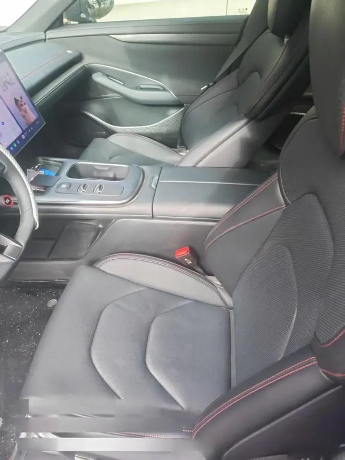 2024 Xiaomi SU7 BEV 94.3KWH image 5