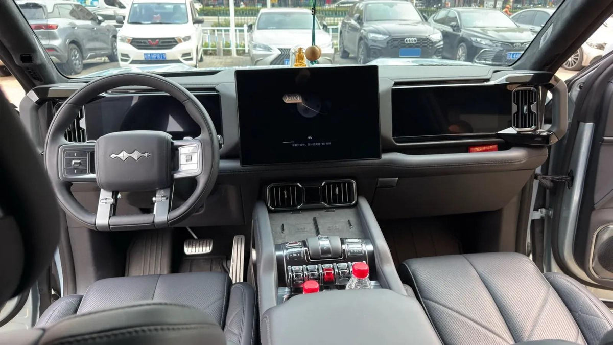 2025 Fang Cheng Bao Bao 8 2.0T 245HP L4 E-CVT PHEV 36.8KWH image 5