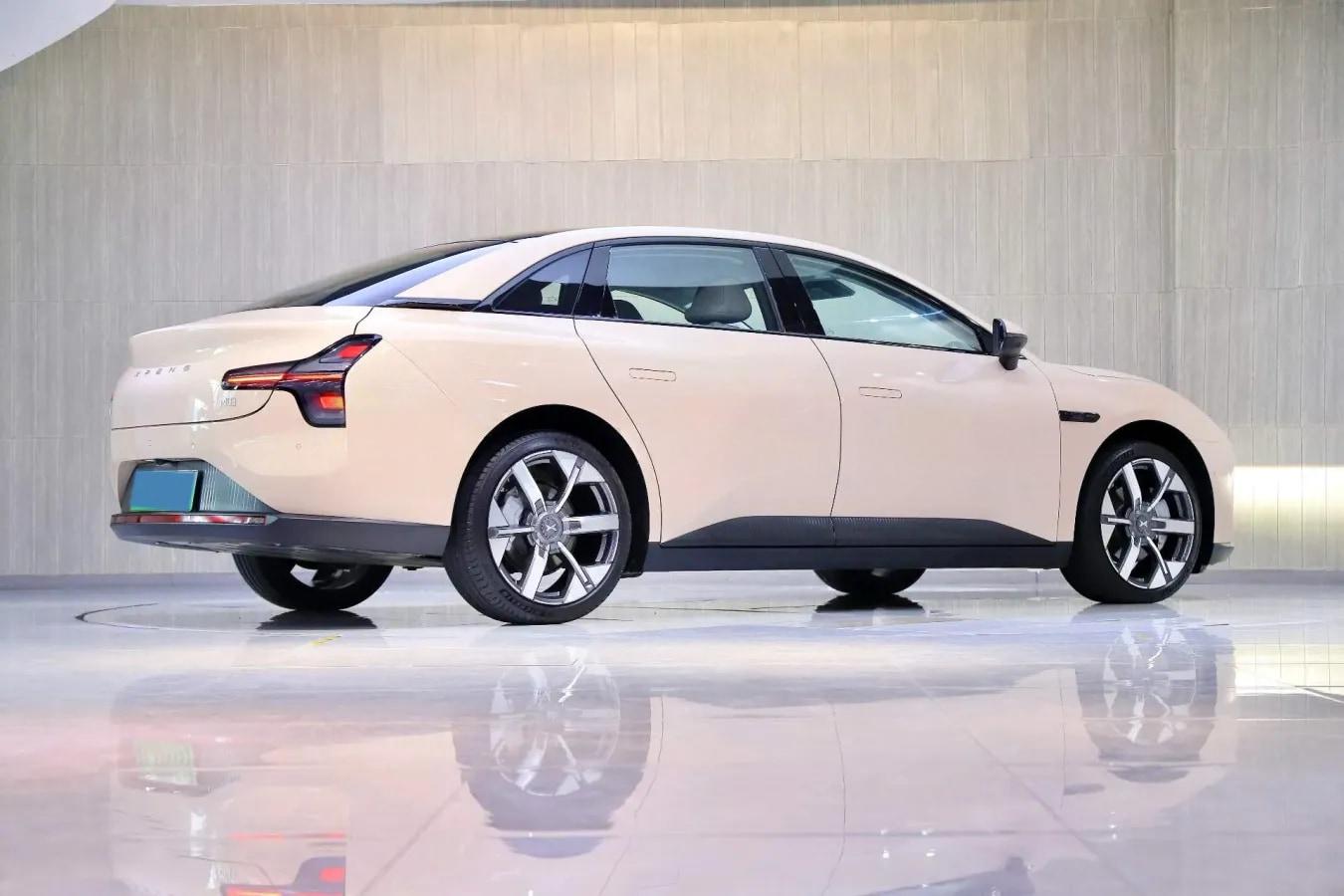 2024 Xpeng MONA M03 BEV 62.2KWH image 5