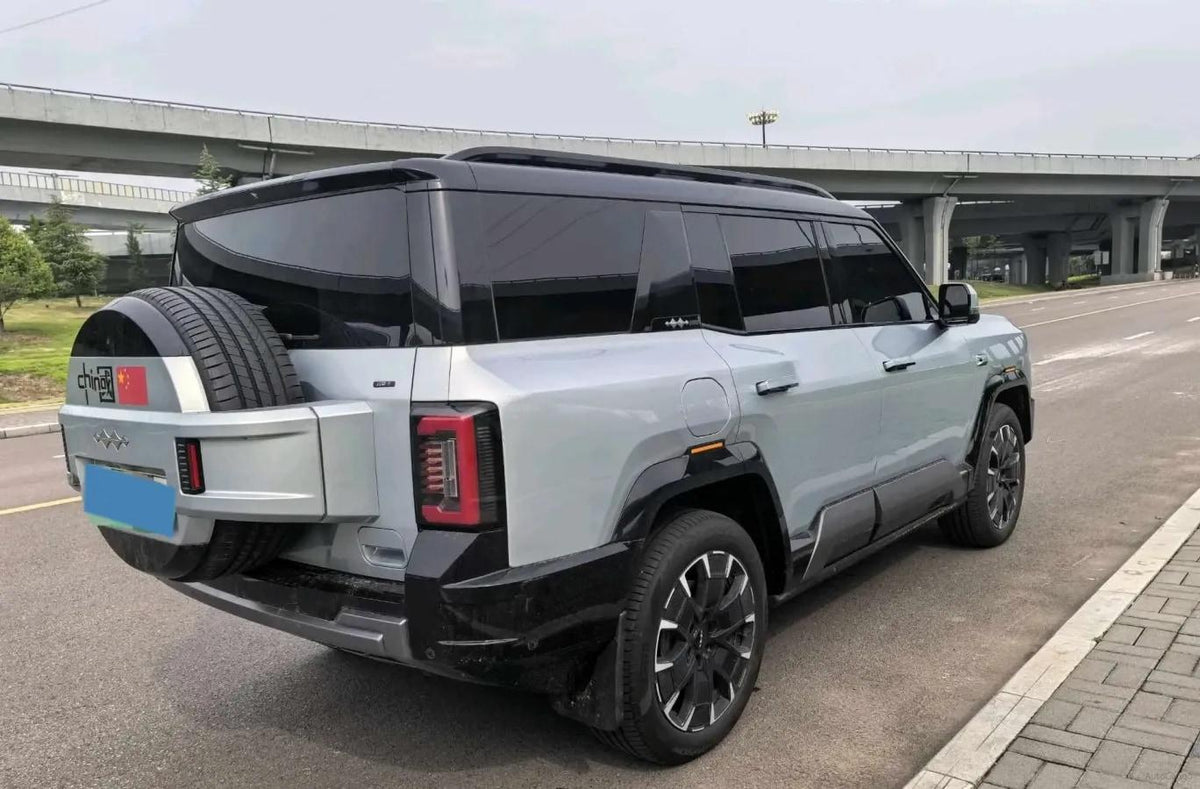 2025 FangChengBao Bao 8 2.0T 245HP L4 E-CVT PHEV 36.8KWH image 5