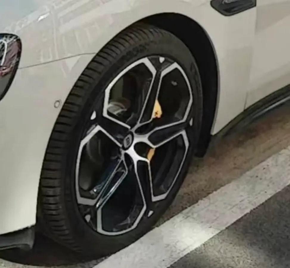 2026 Xiaomi SU7 BEV 96.3KWH 902km image 5