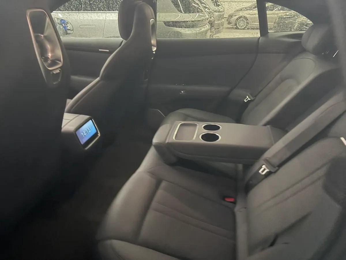 2025 Xiaomi YU7 BEV 96.3KWH image 5