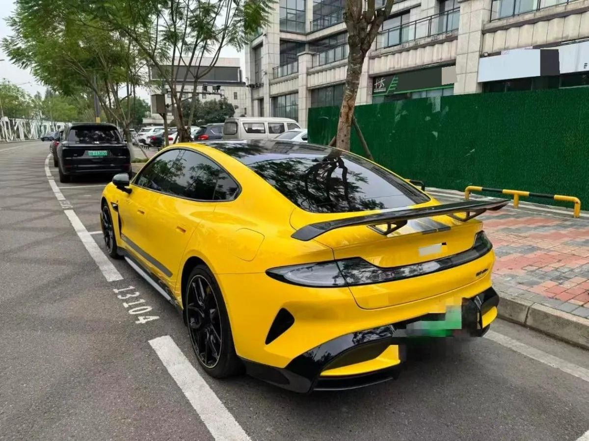 2025 Xiaomi SU7 Ultra BEV 93.7KWH 630km image 5