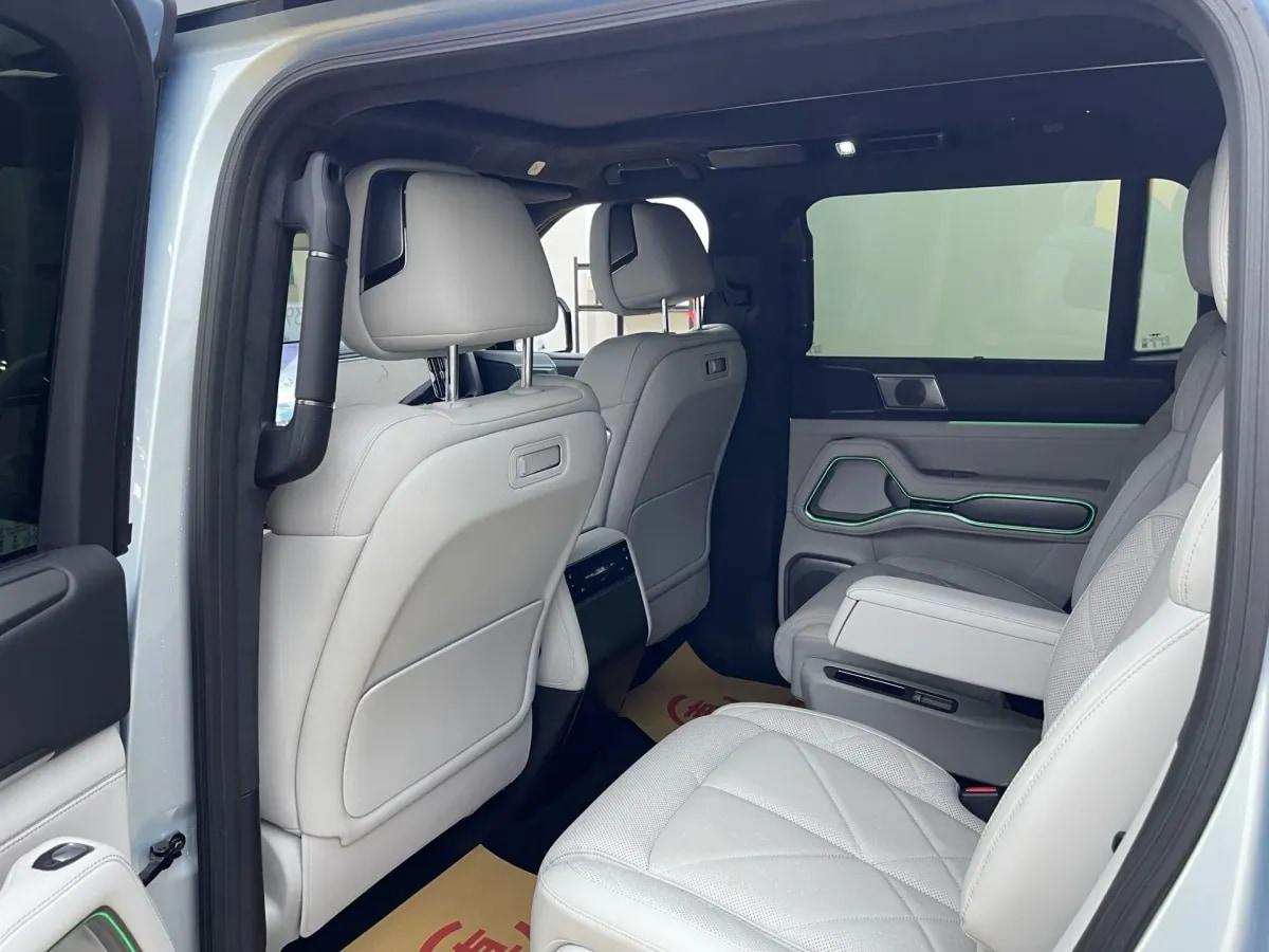 2026 Fang Cheng Bao Bao 8 2.0T 245HP L4 E-CVT PHEV 46.7KWH image 5