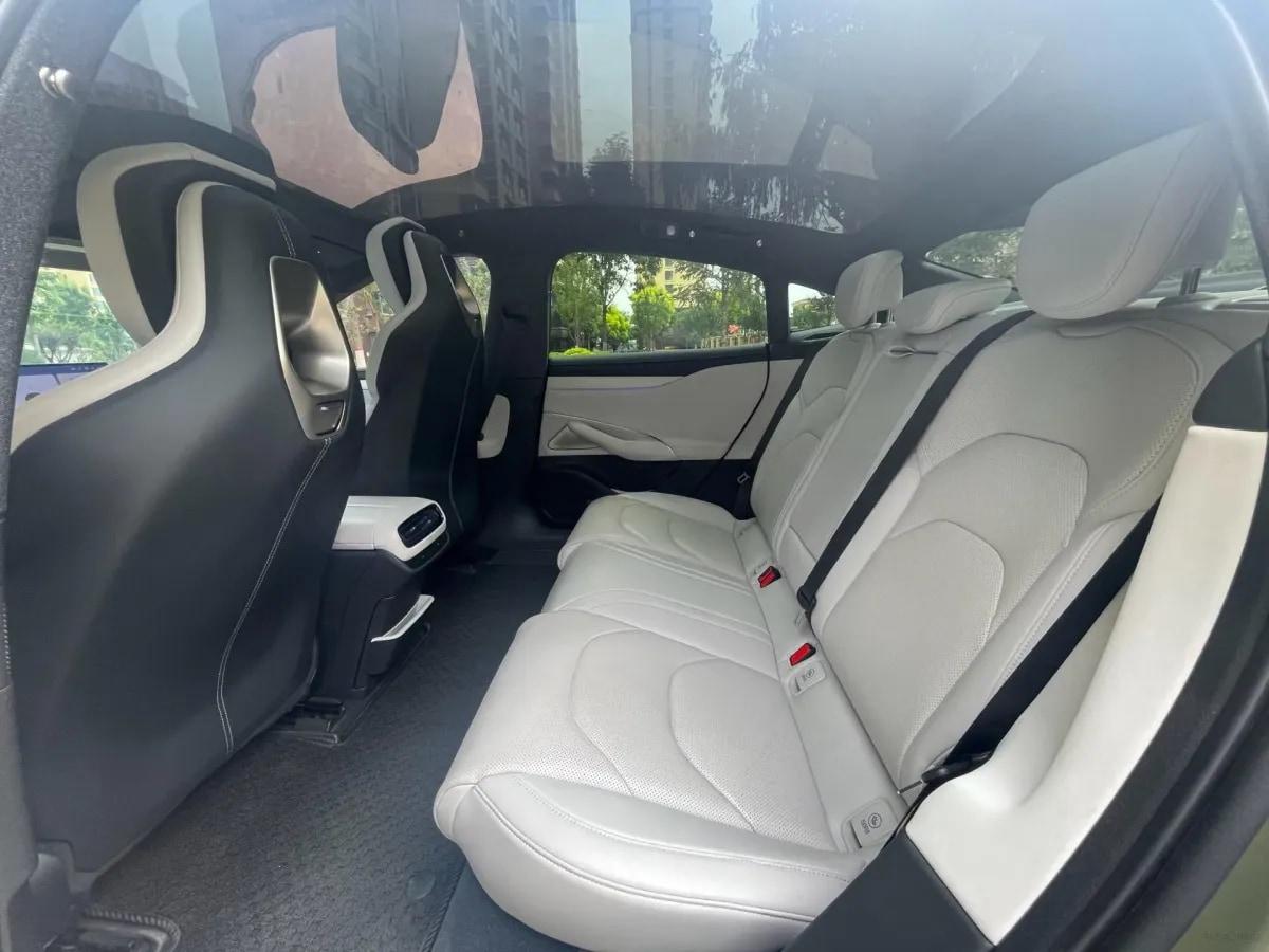2024 Xiaomi SU7 BEV 73.6KWH image 5