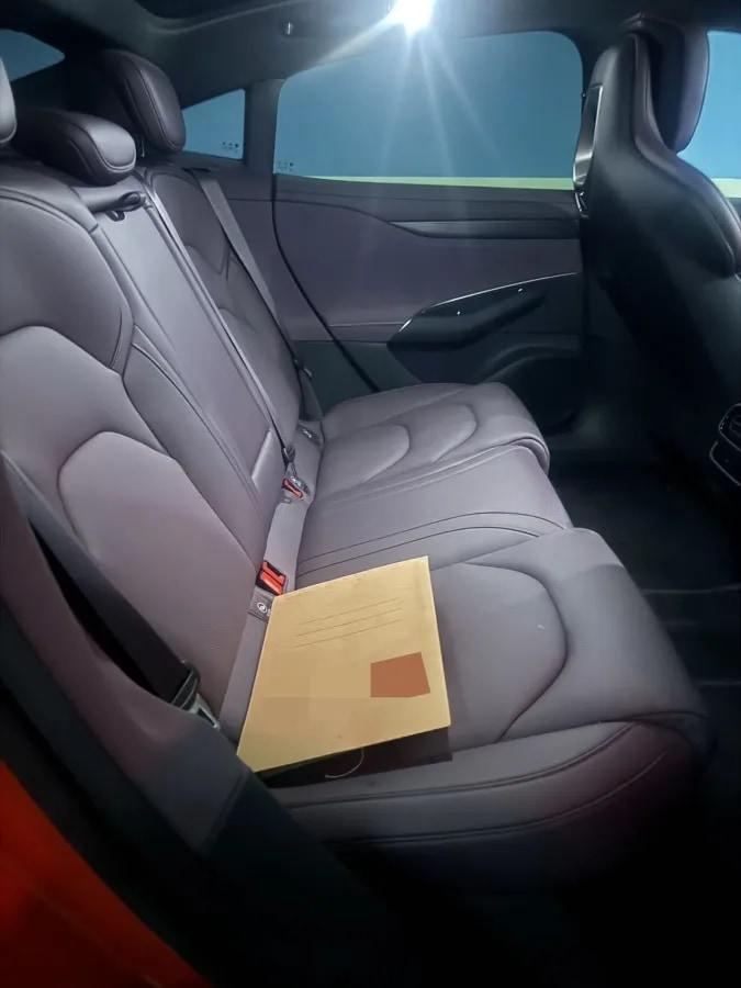 2024 Xiaomi SU7 BEV 73.6KWH image 5