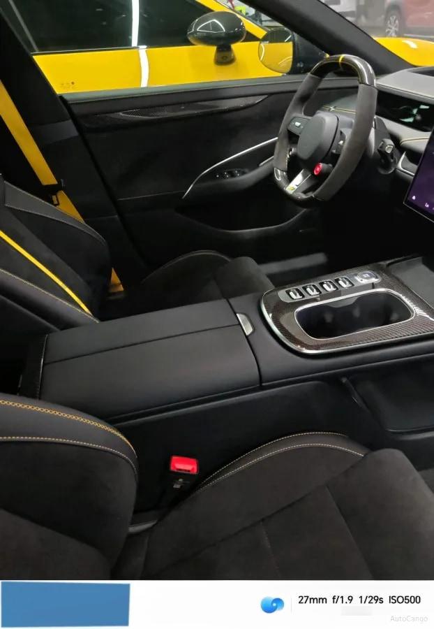 2025 Xiaomi SU7 Ultra BEV 93.7KWH 630km image 5