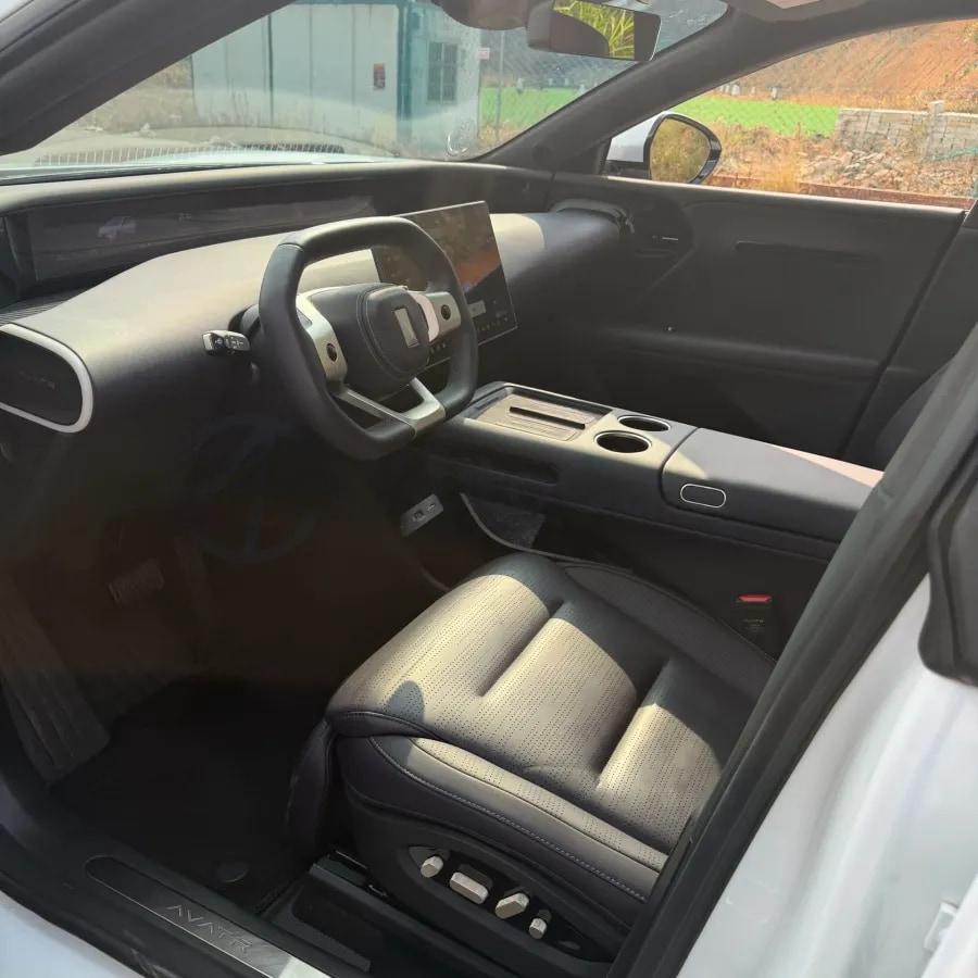 2024 Avatr 07 BEV 82.16KWH 650km image 5