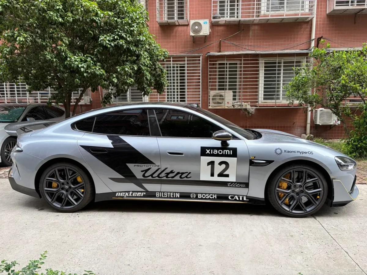 2025 Xiaomi SU7 Ultra BEV 93.7KWH 630km image 5