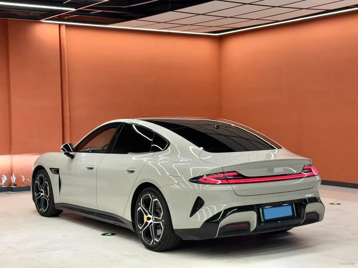 2024 Xiaomi SU7 BEV 73.6KWH image 5