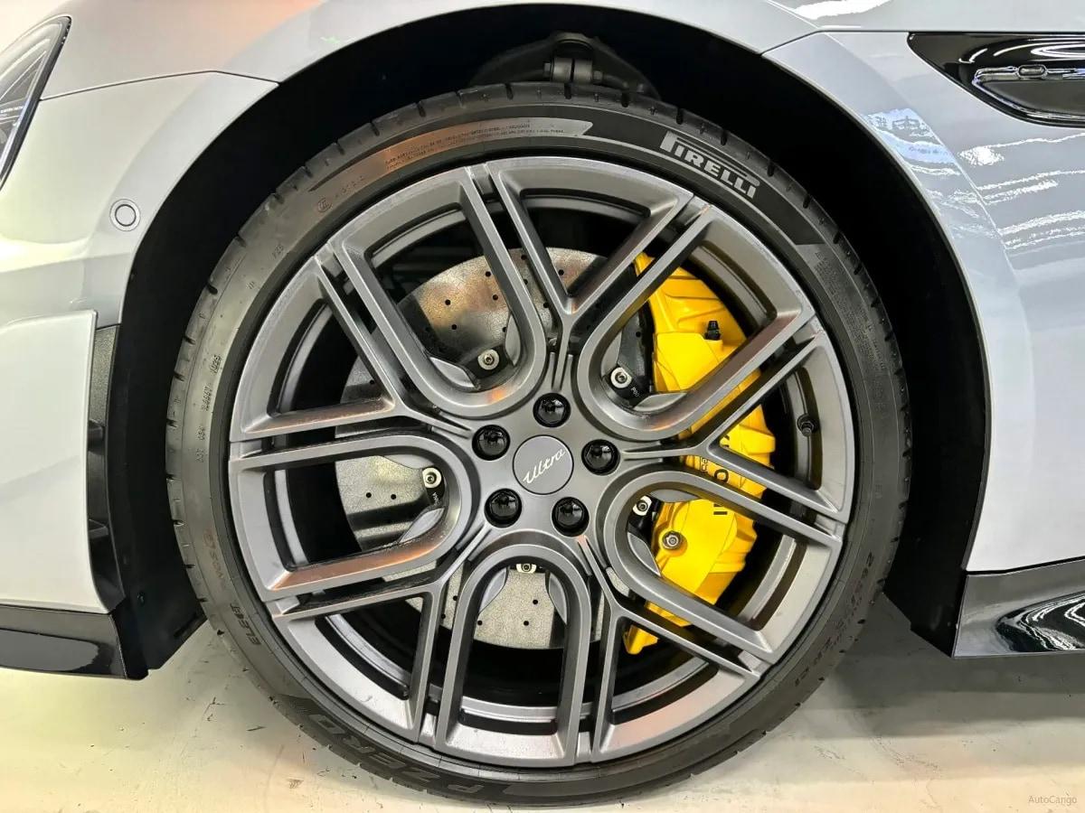 2025 Xiaomi SU7 Ultra BEV 93.7KWH image 5