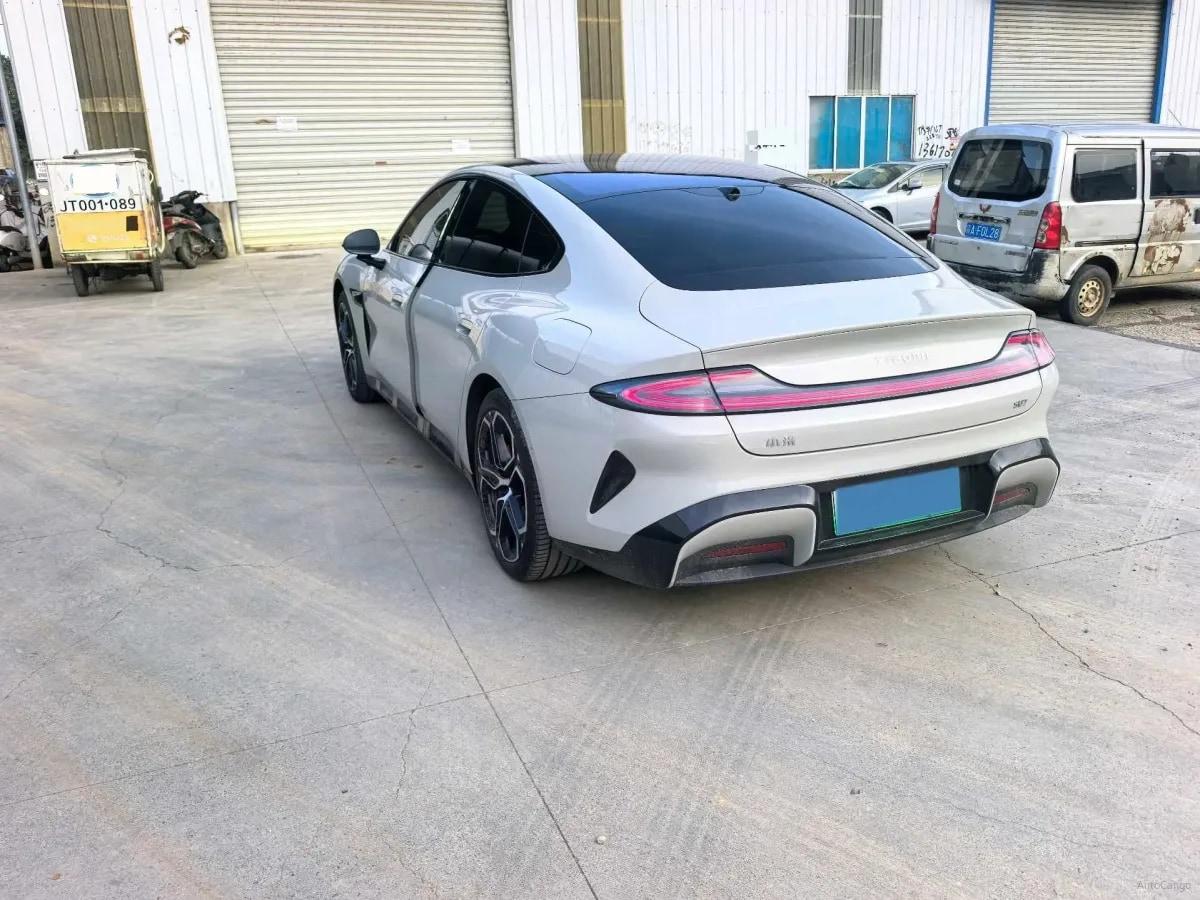 2024 Xiaomi SU7 BEV 73.6KWH 700km image 5