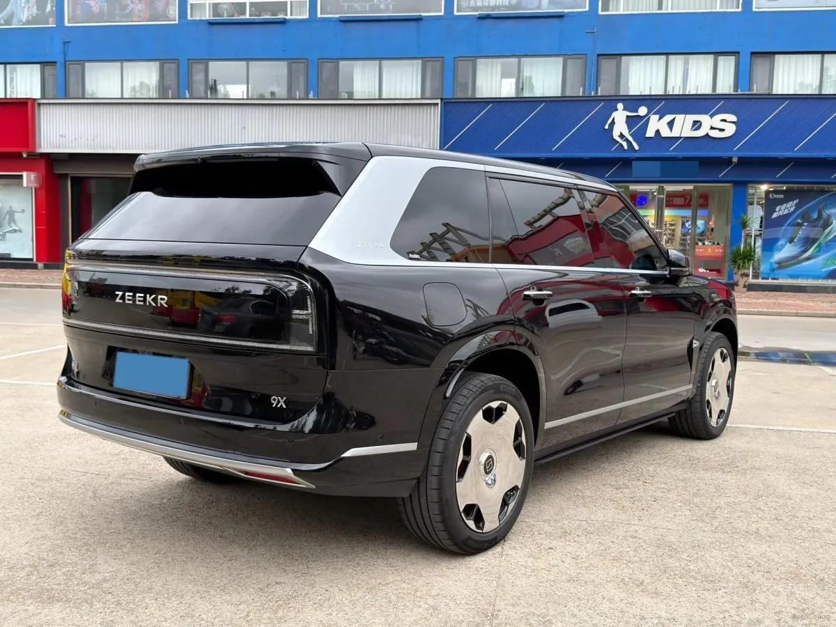 2025 Zeekr 9X 2.0T 279HP L4 1DHT PHEV image 5