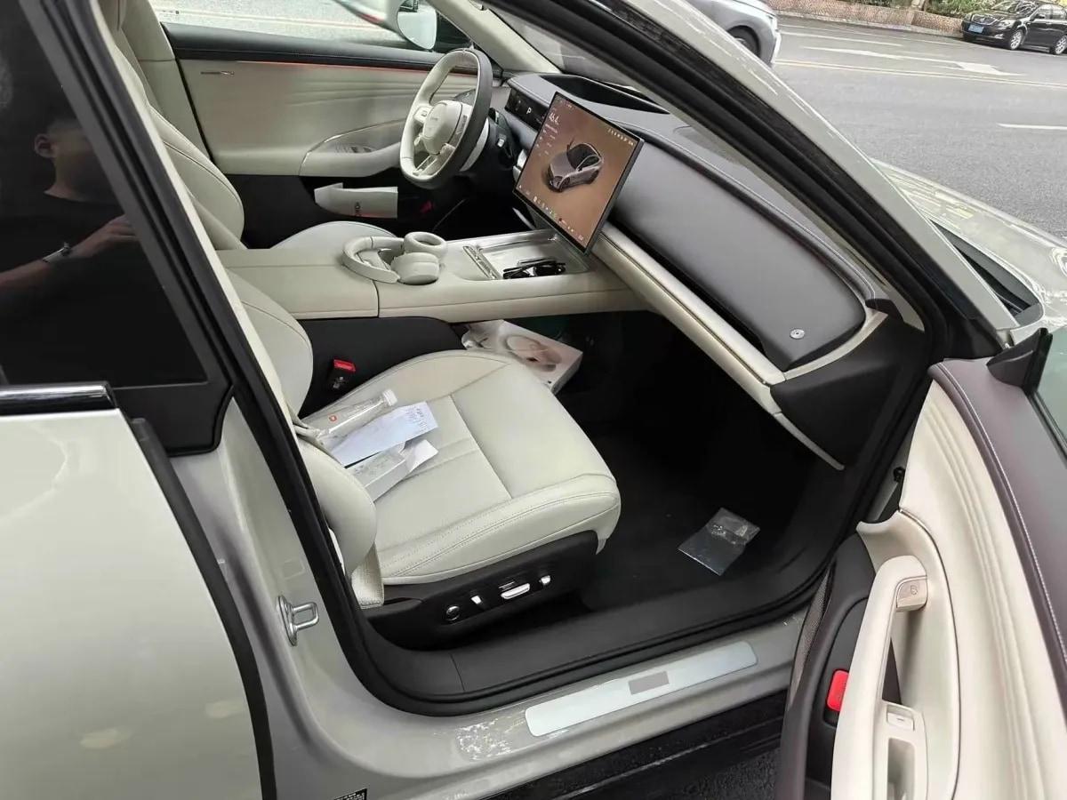 2026 Xiaomi SU7 BEV image 5