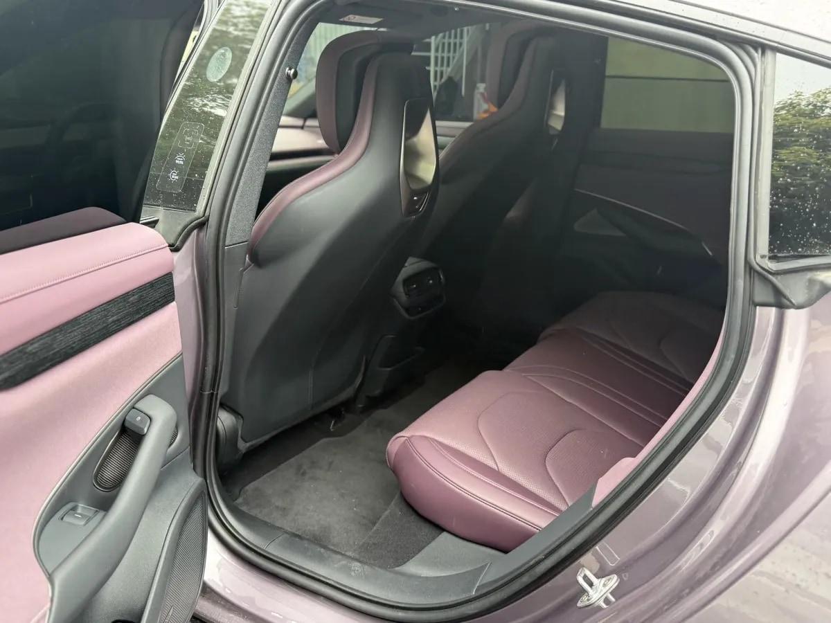 2024 Xiaomi SU7 BEV 94.3KWH image 5