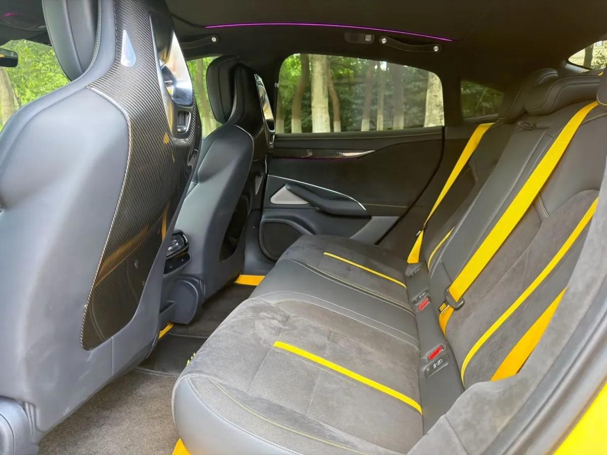2025 Xiaomi SU7 Ultra BEV 93.7KWH 630km image 5