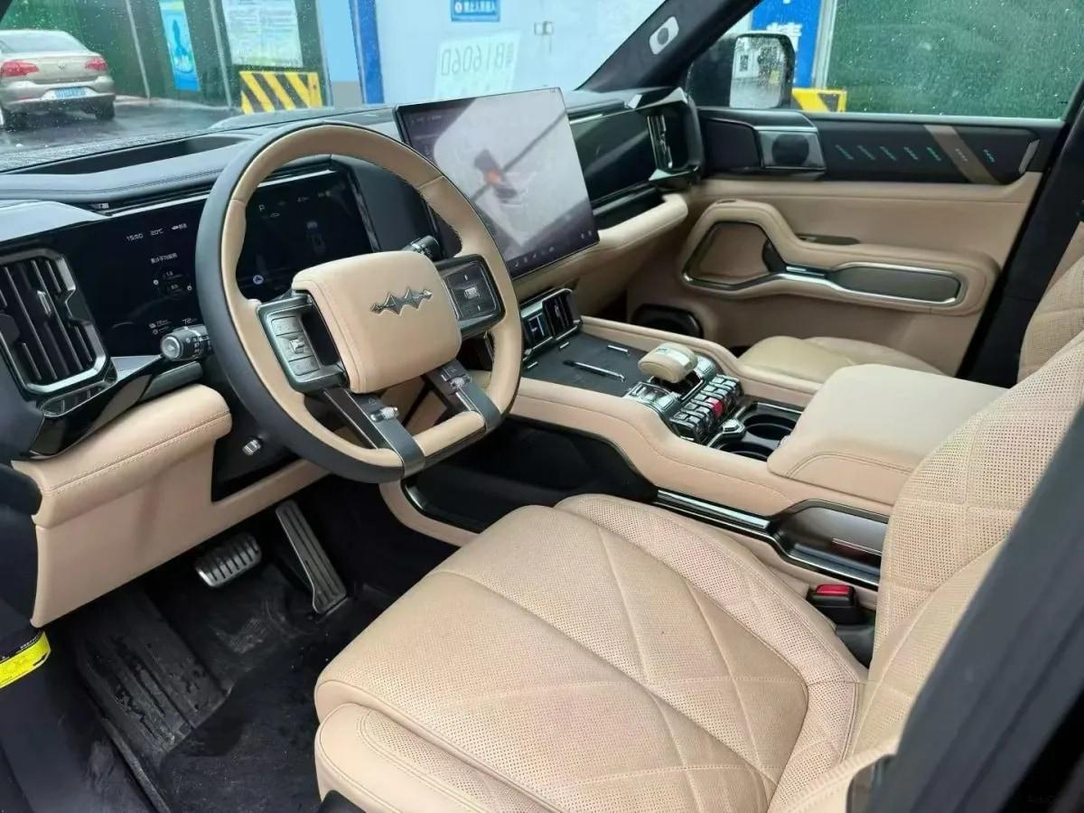 2025 Fang Cheng Bao Bao 8 2.0T 245HP L4 E-CVT PHEV 36.8KWH image 5