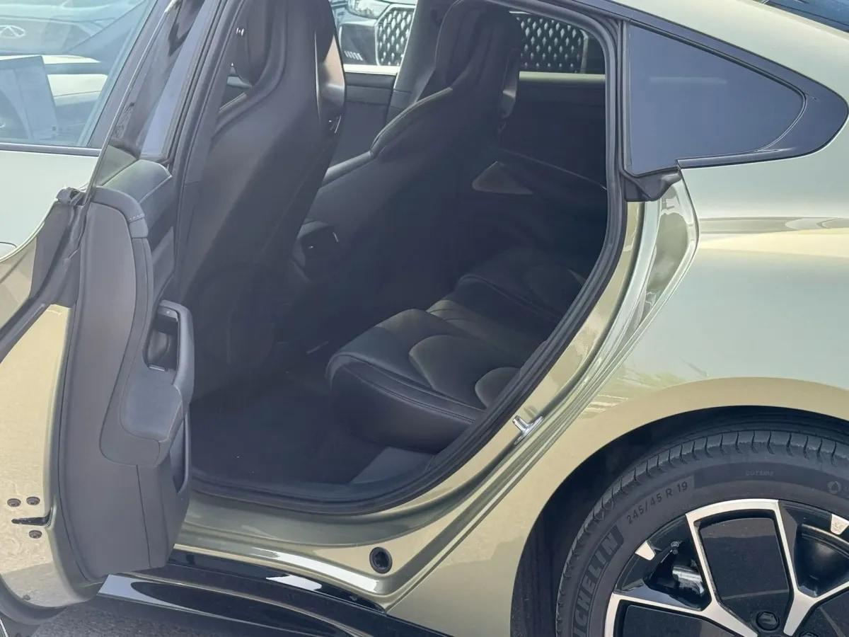 2024 Xiaomi SU7 BEV 73.6KWH image 5