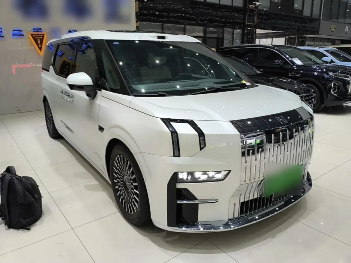 2024 Zeekr 009 BEV 108KWH 702km image 5