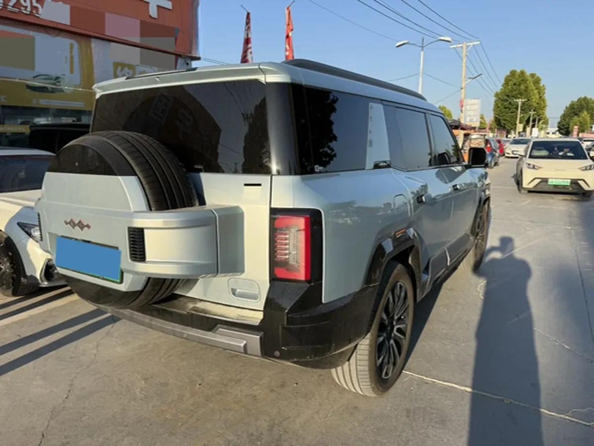 2025 FangChengBao Bao 8 2.0T 245HP L4 E-CVT PHEV 36.8KWH image 5